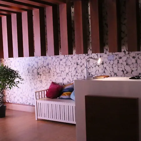Hostel Compostela *