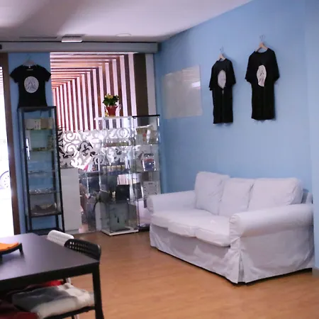 Hostel Compostela *